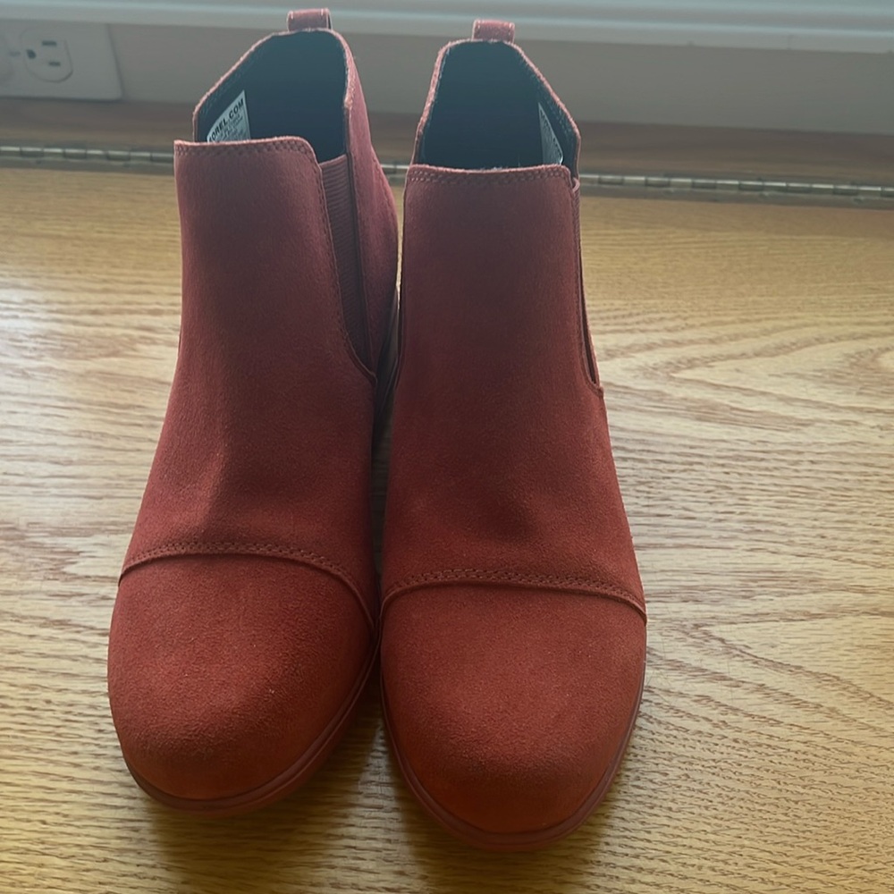 Sorel suede boots